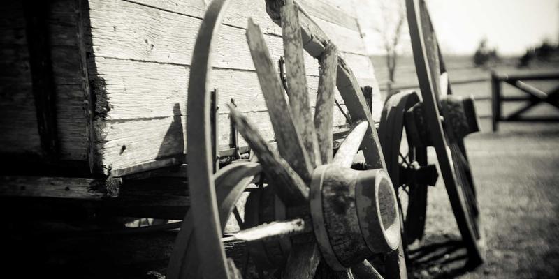 Cazzos户外水具系统深度解析:从保温科技到紫色美学,如何兼顾饮水安全与潮流穿搭