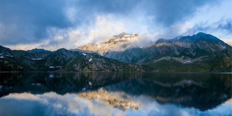 Cazzos户外装备选购指南:紫色主题饰品如何选对型号,兼顾功能与风格