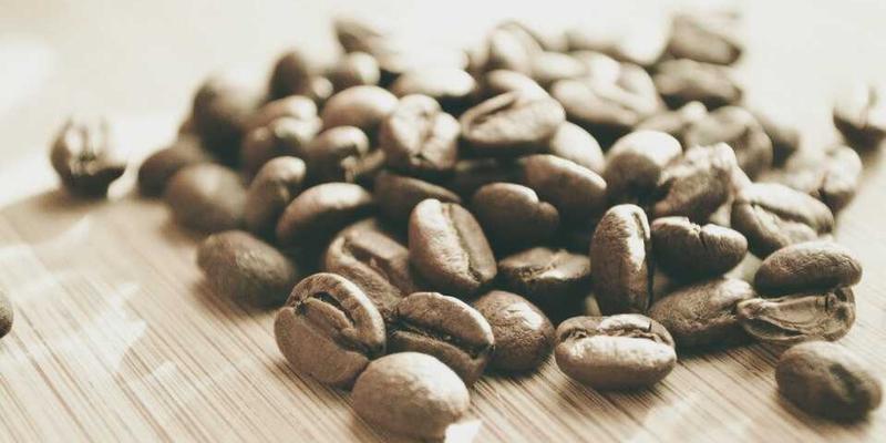 Cazzos评测:紫色风暴如何席卷时尚配饰界?揭秘这款潮流单品的搭配魔力