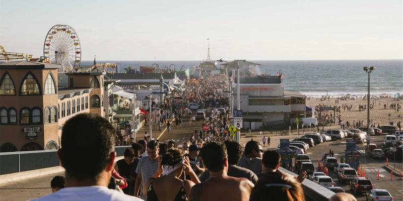 时尚配饰新革命：Cazzos如何用面料科技与环保理念重塑你的时尚搭配